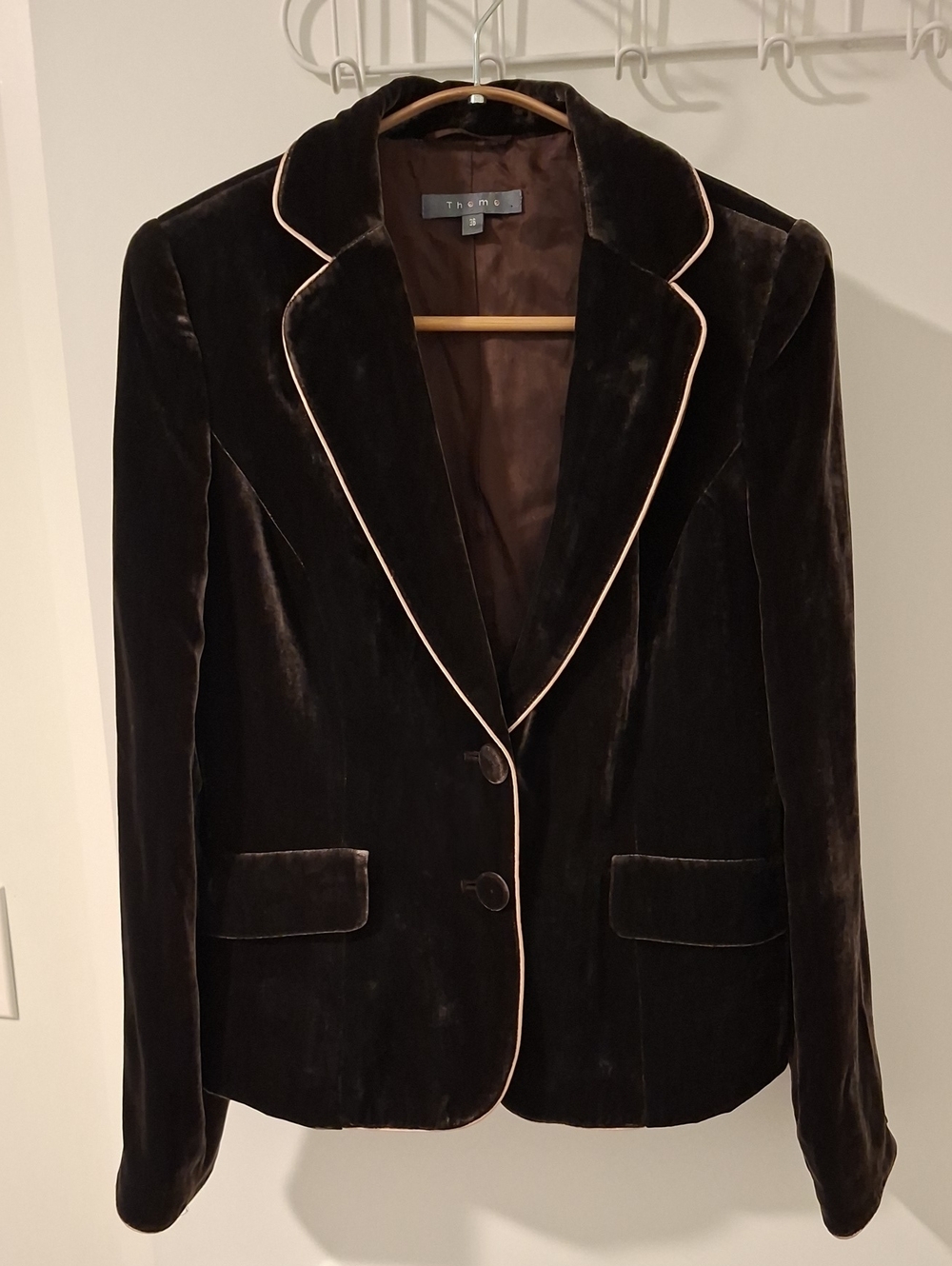 Classic Chocolate Brown Luxury Velvet Silk Blazer with Gold Piping (EU 36)
